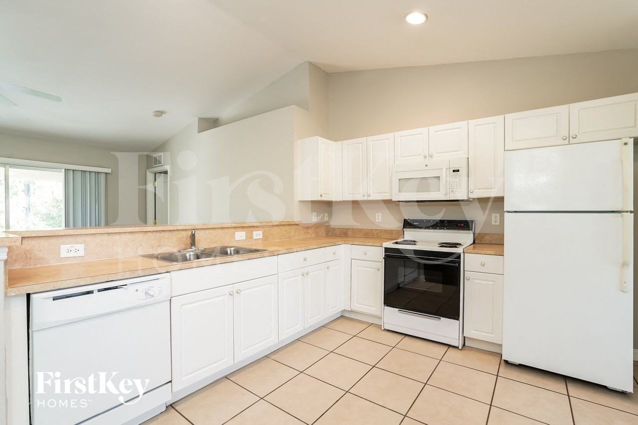 3419 53rd St W - Photo 6 of 15