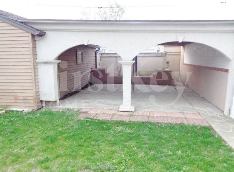 2337 121st St - Photo 2 of 22