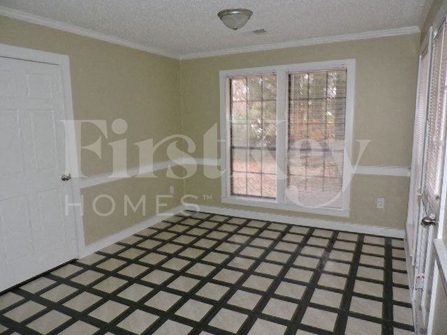 143 Walnut Creek Rd - Photo 4 of 16