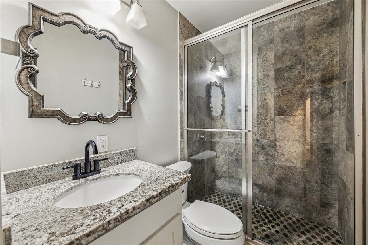 4711 Aftonshire Dr - Photo 6 of 10