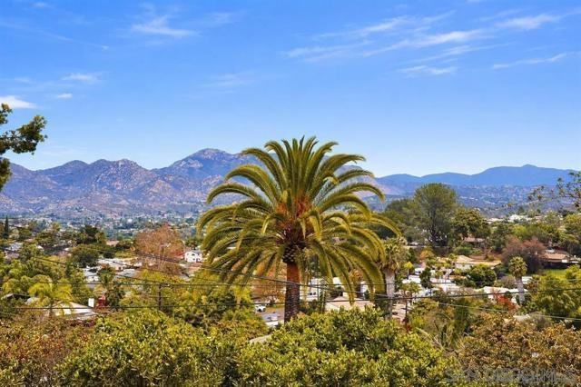 8918 Westhill Rd - Photo 5 of 41