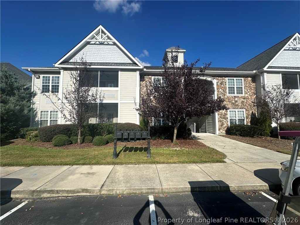 330 Gallery Dr Apt 302 #302