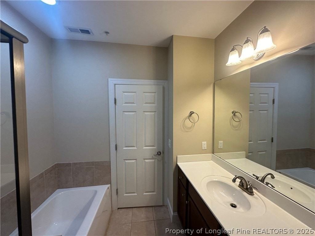 330 Gallery Dr #201 - Photo 4 of 18