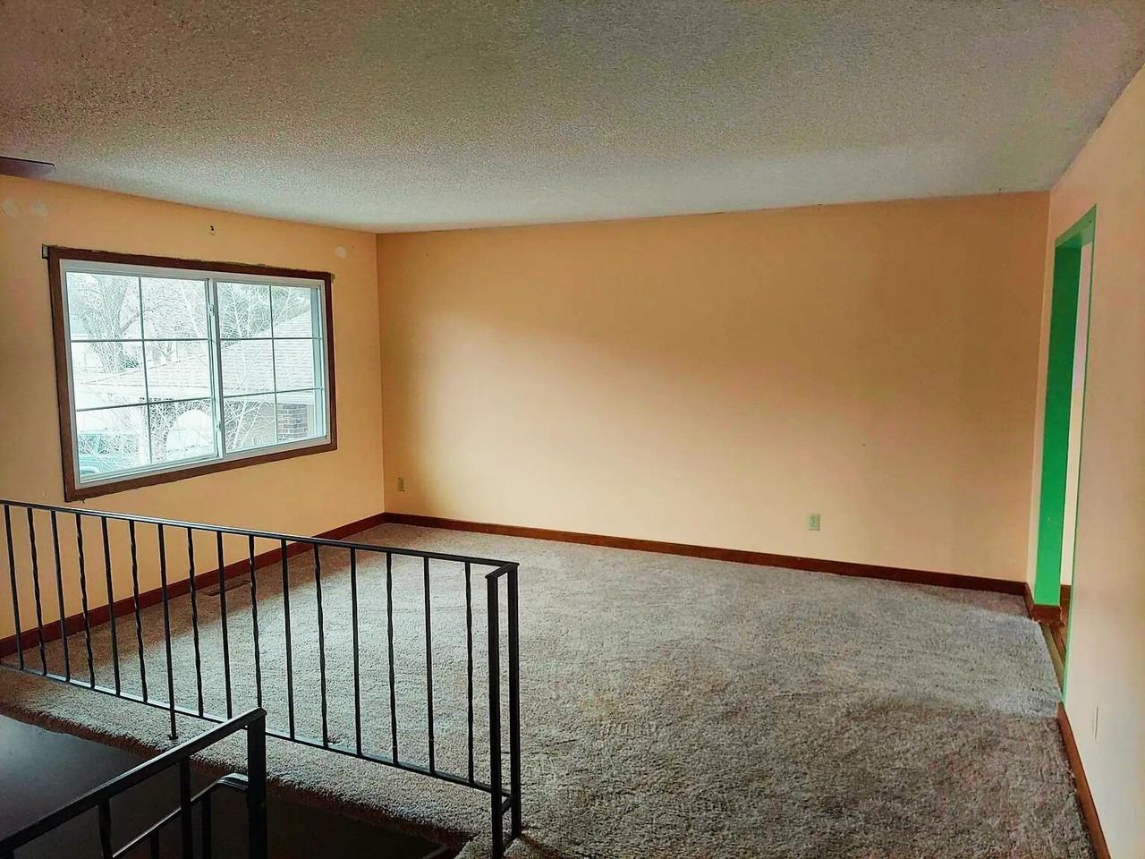 94 108th Ave Nw - Photo 4 of 15