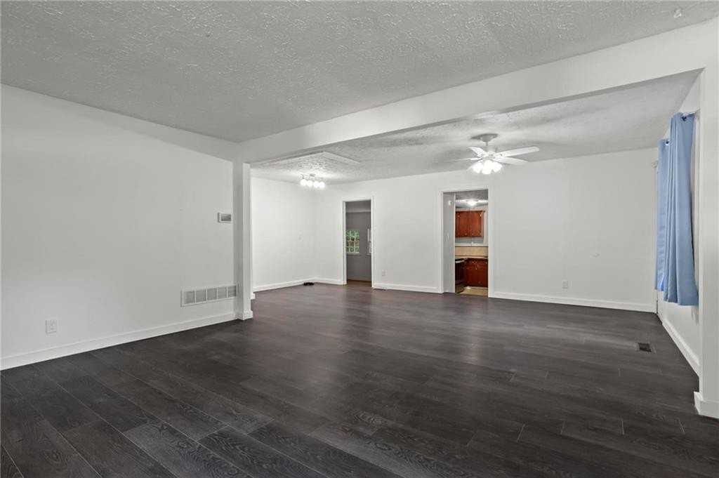 317 Argus Cir Nw - Photo 4 of 19