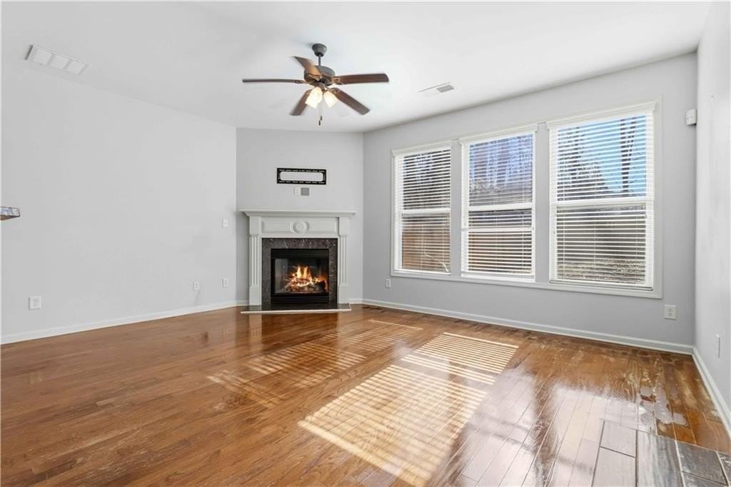 5675 Falls Landing Dr - Photo 4 of 28