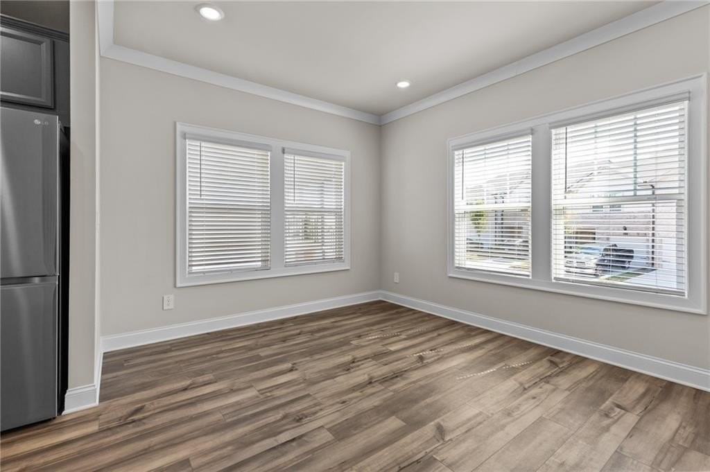 3614 Shore Wood Ave - Photo 4 of 48