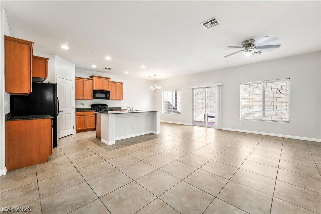 33 Jasmine Point St - Photo 5 of 36