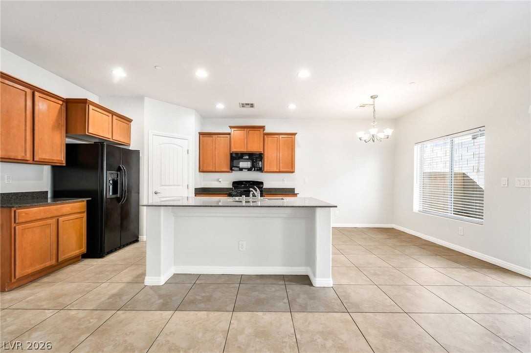 33 Jasmine Point St - Photo 7 of 36