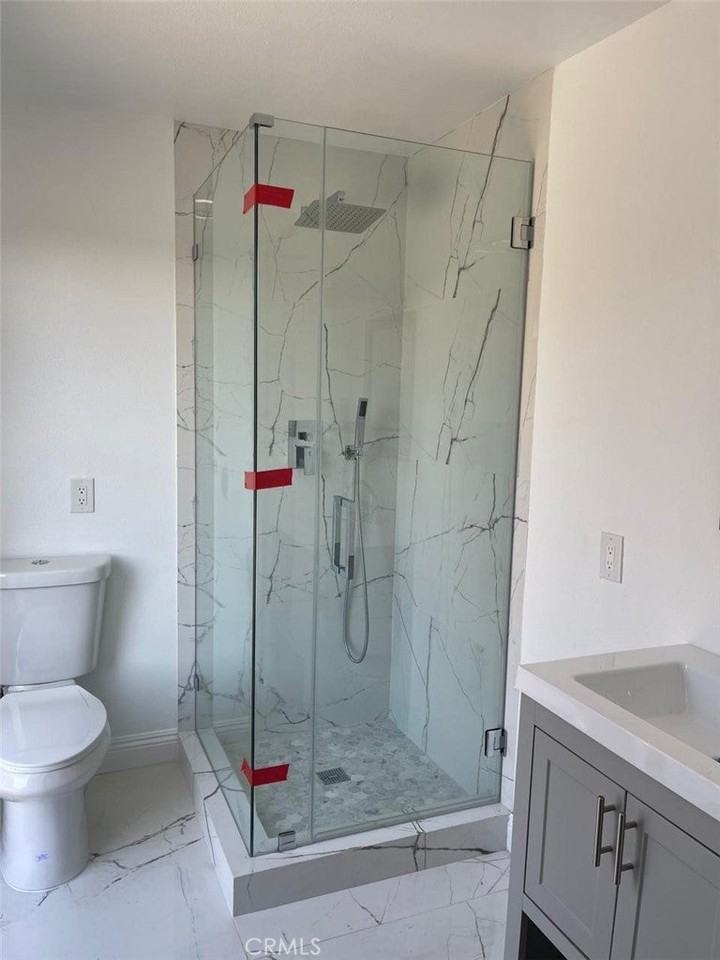 4756 Foxborough Ct - Photo 4 of 6