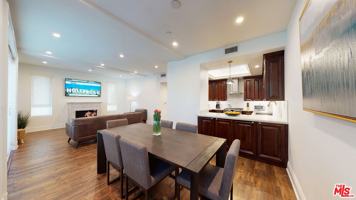 featured image of 907 S Shenandoah St