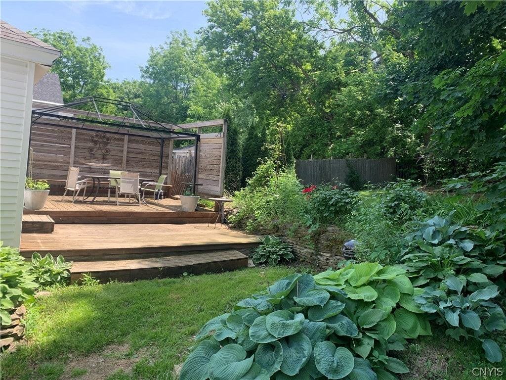 327 Tennyson Ave - Photo 2 of 10