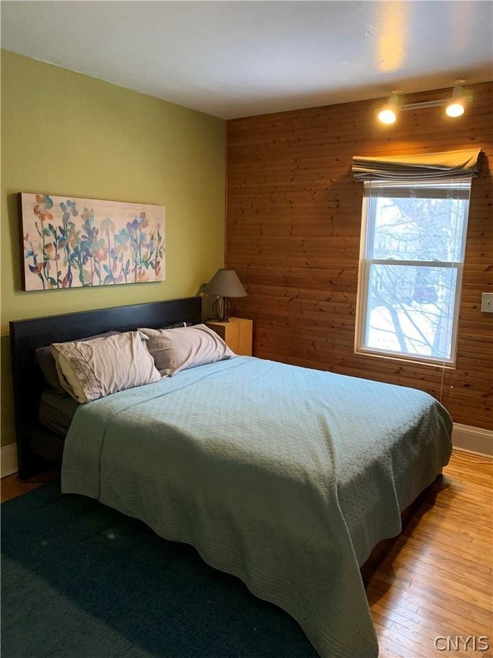 327 Tennyson Ave - Photo 7 of 10