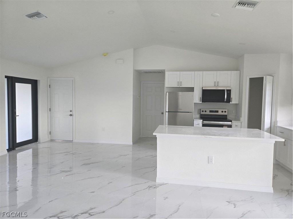 2707 30th St Sw - Photo 7 of 27