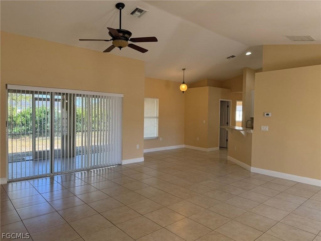 2553 Nw 21st Ave - Photo 6 of 41