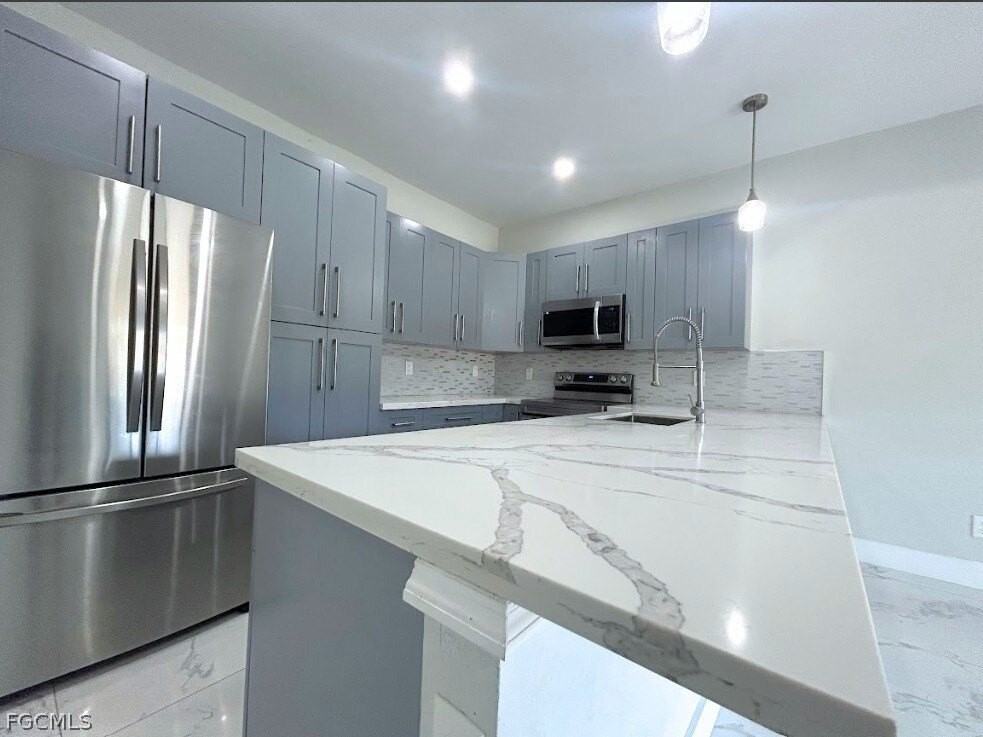 398 Pennfield Ave - Photo 4 of 9