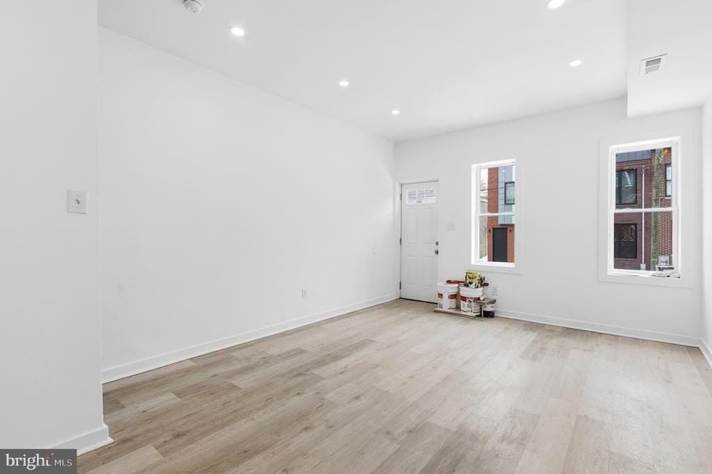 2150 N Franklin St - Photo 2 of 24