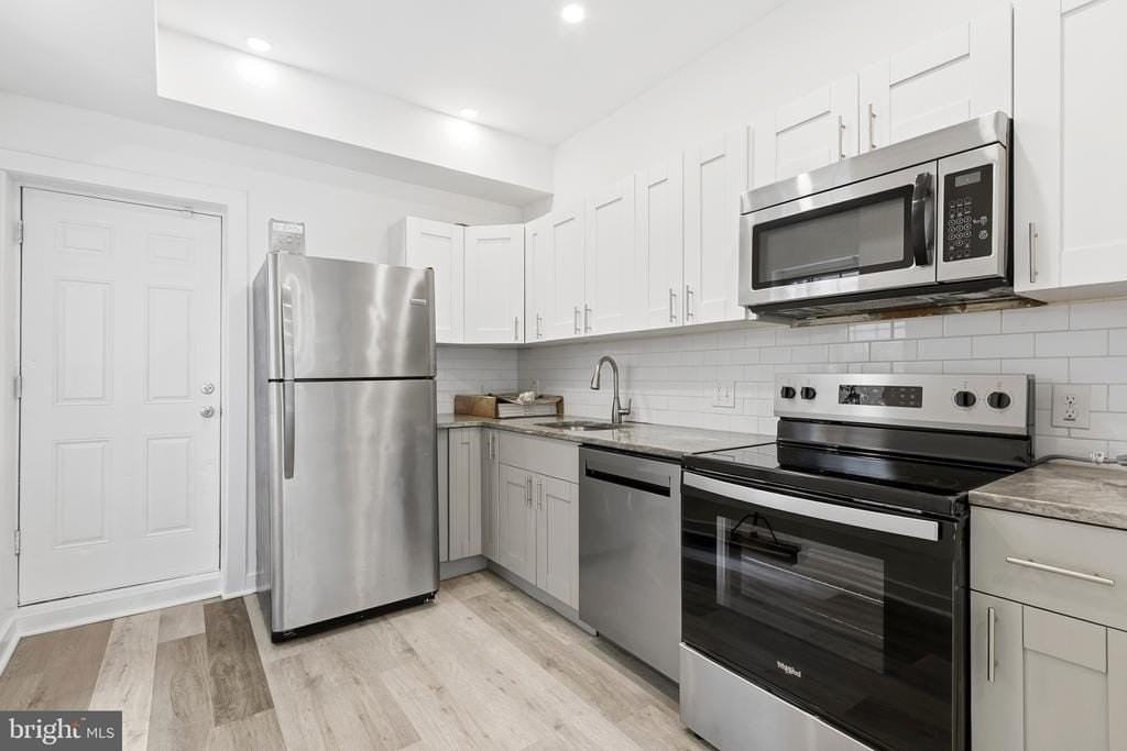 2150 N Franklin St - Photo 5 of 24