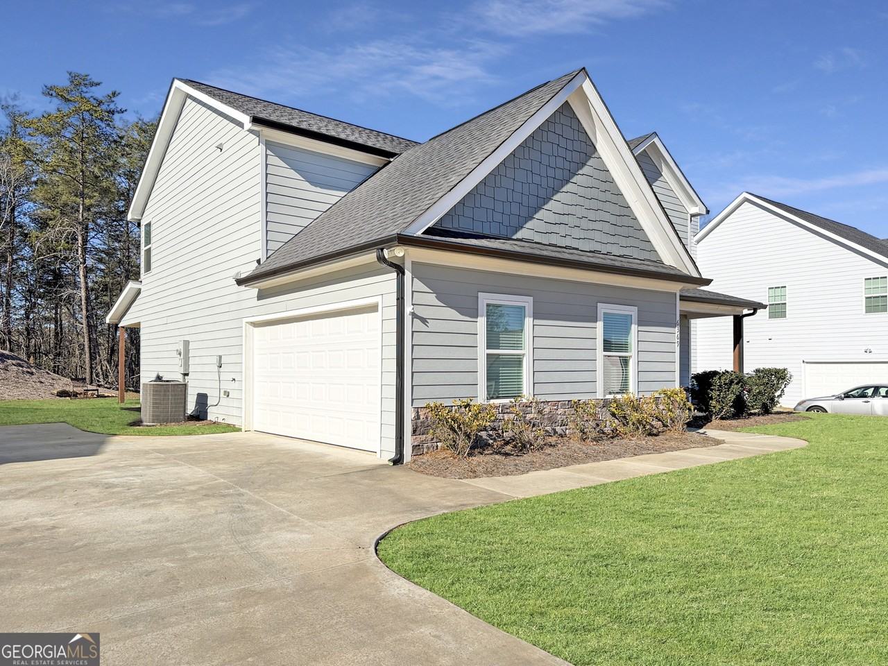 6369 Woodland Station Dr - Photo 3 of 49