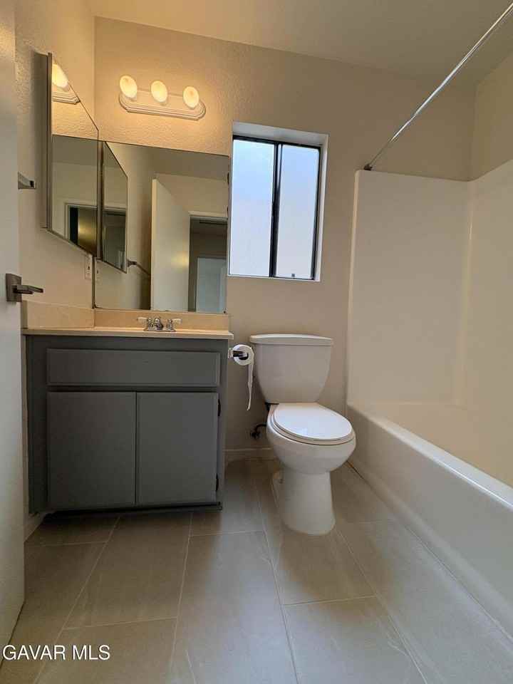 1739 W Avenue J15 #1 - Photo 7 of 8