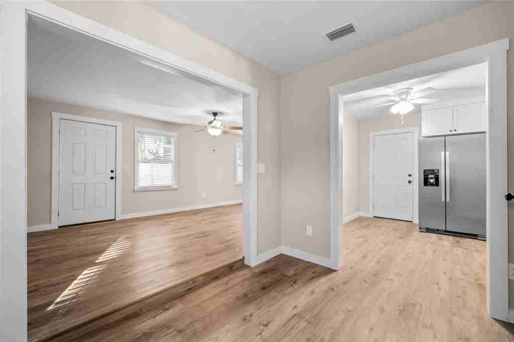 920 Johnston St - Photo 5 of 32