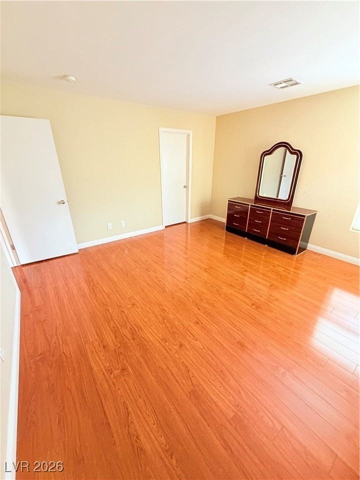 6700 Burbage Ave - Photo 6 of 14