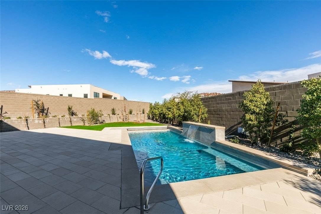 10710 Agate Cliffs Ave - Photo 3 of 50