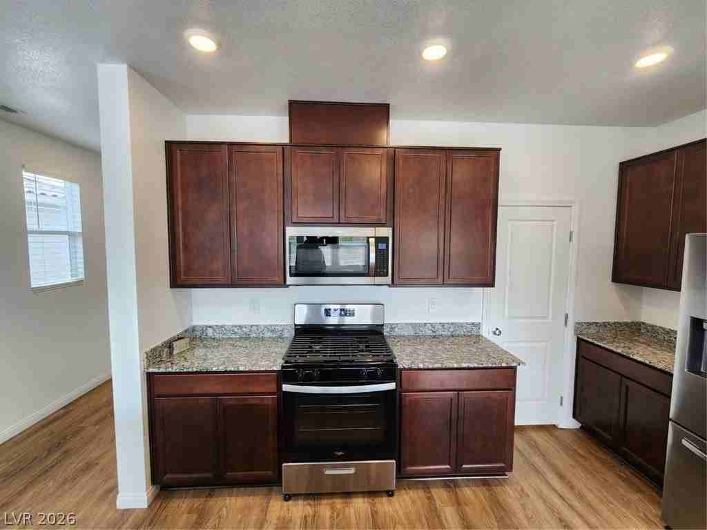 4481 Hidden Stone Ave - Photo 6 of 50