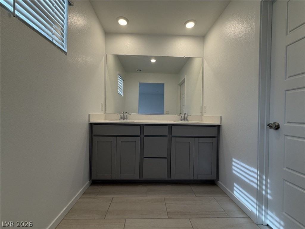 10771 Blake Gardens Ct - Photo 5 of 21