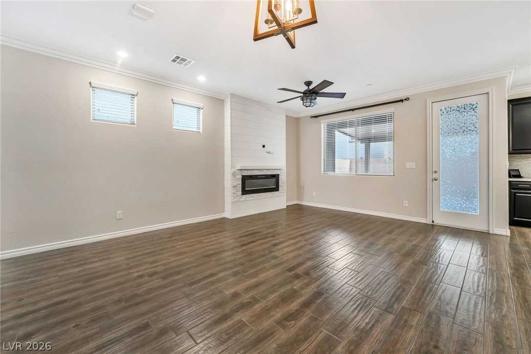 900 Lotus Falls St - Photo 3 of 23