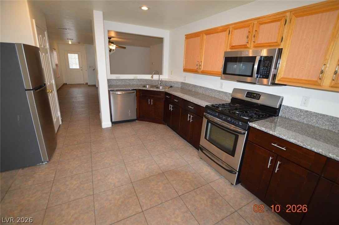 9949 Shallot Ct - Photo 6 of 23