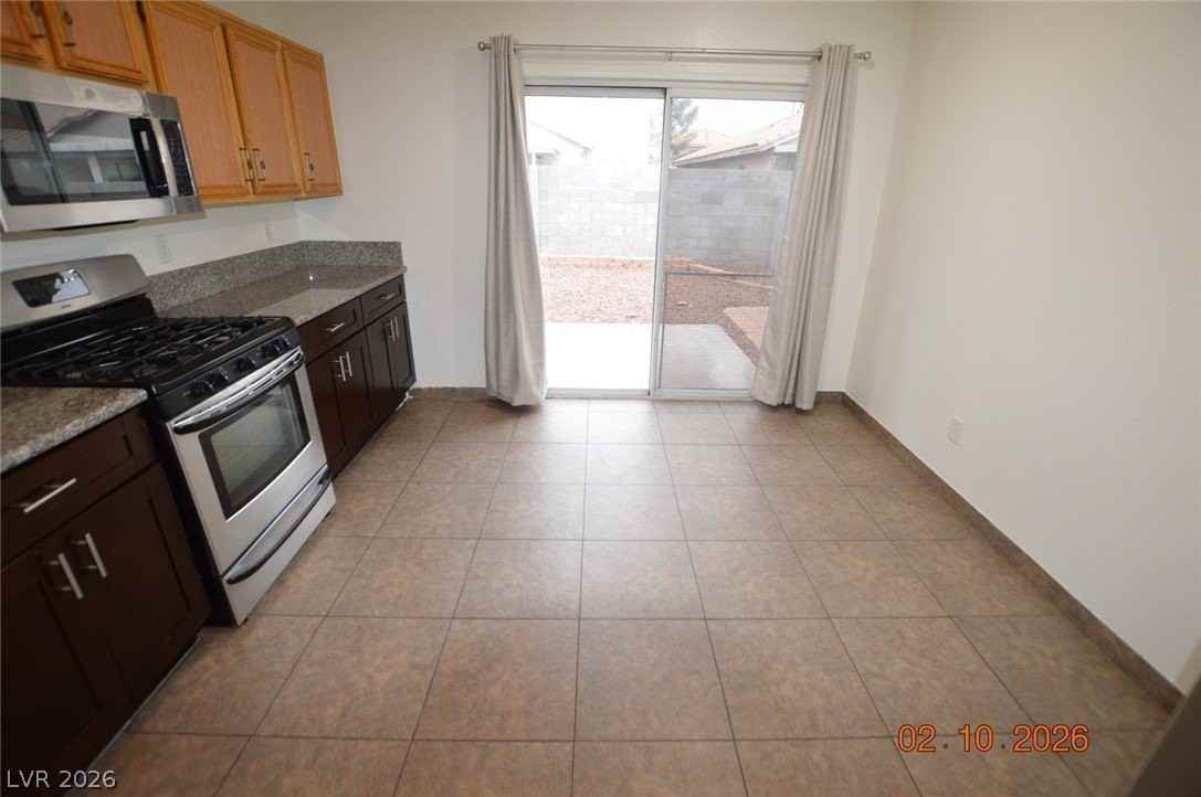 9949 Shallot Ct - Photo 7 of 23