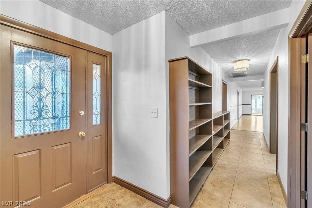 2457 Swan Ln - Photo 3 of 50