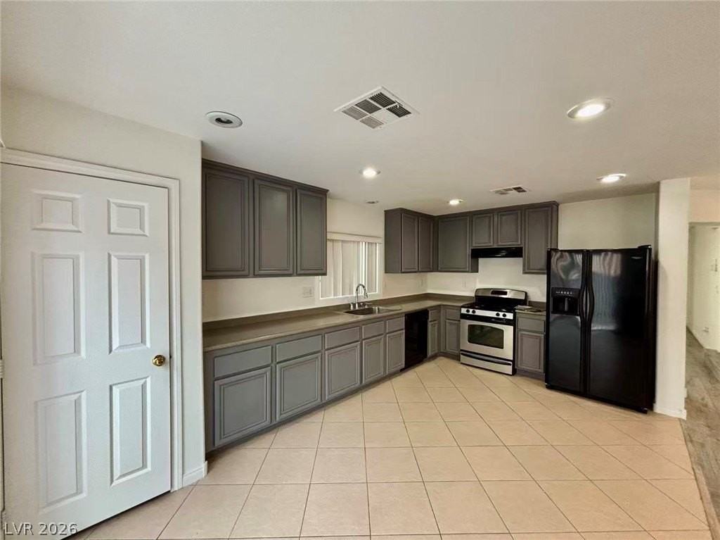 9502 Vast Valley Ave - Photo 7 of 26