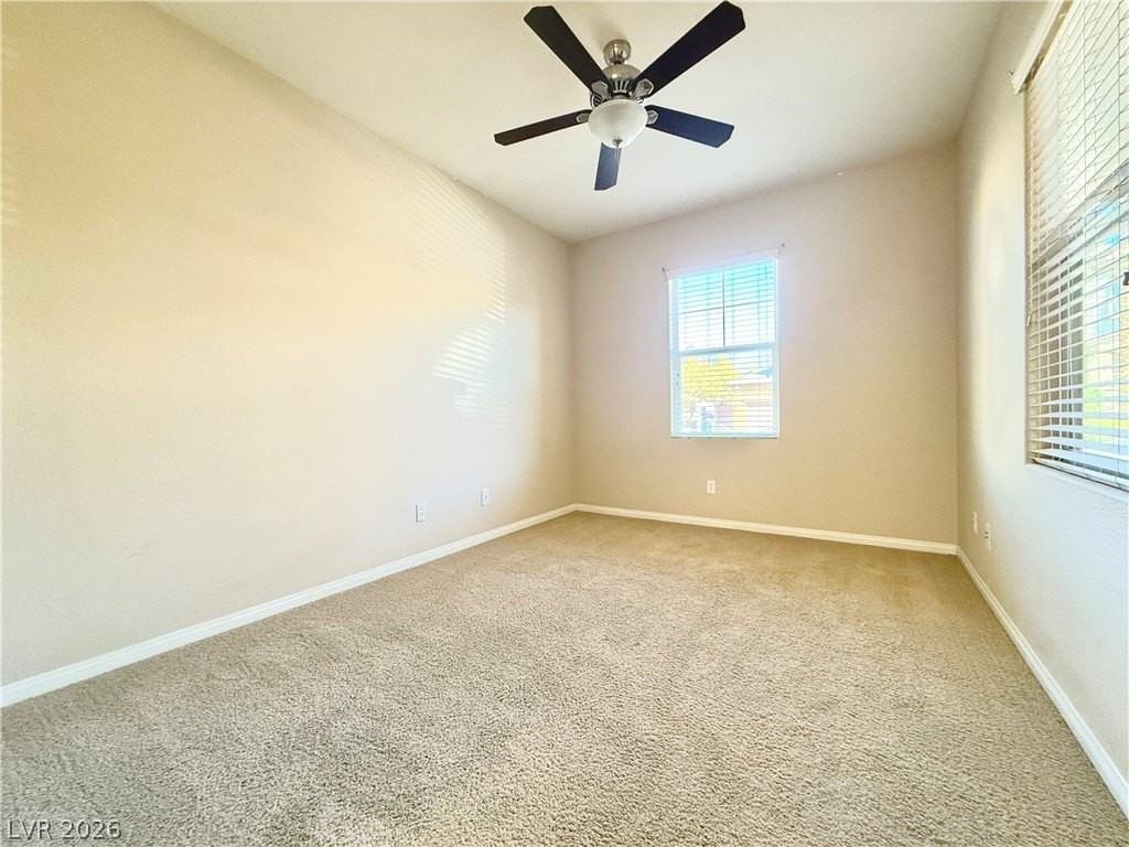 933 Wagner Valley St - Photo 4 of 32