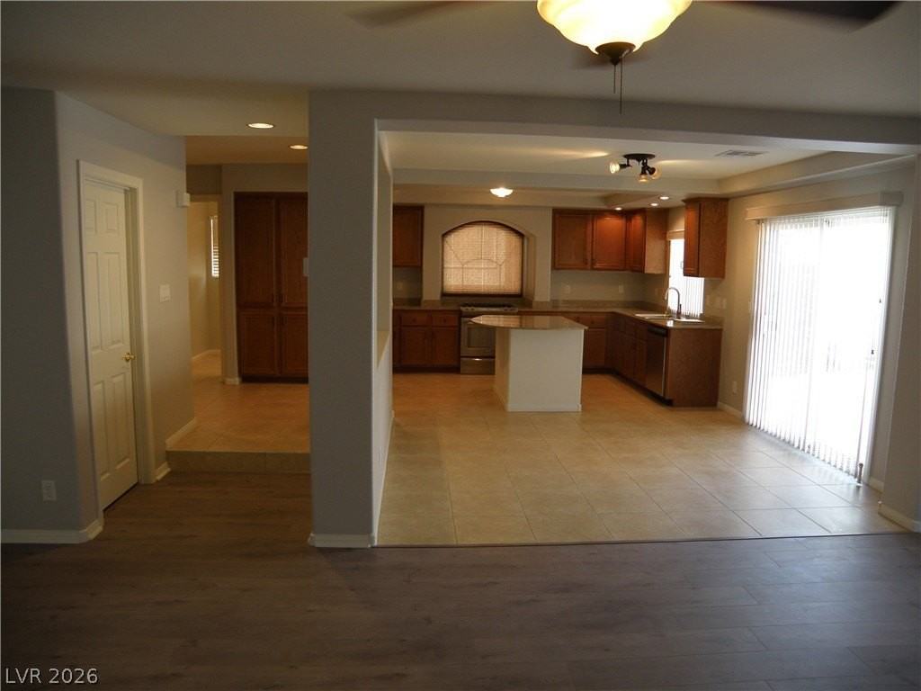 6542 Samba Ave - Photo 6 of 19