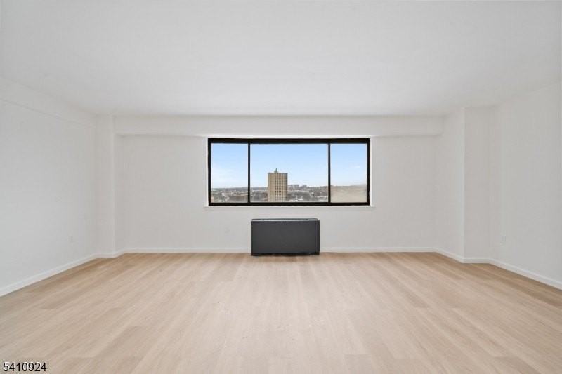 275 Prospect St #16M - Photo 5 of 8