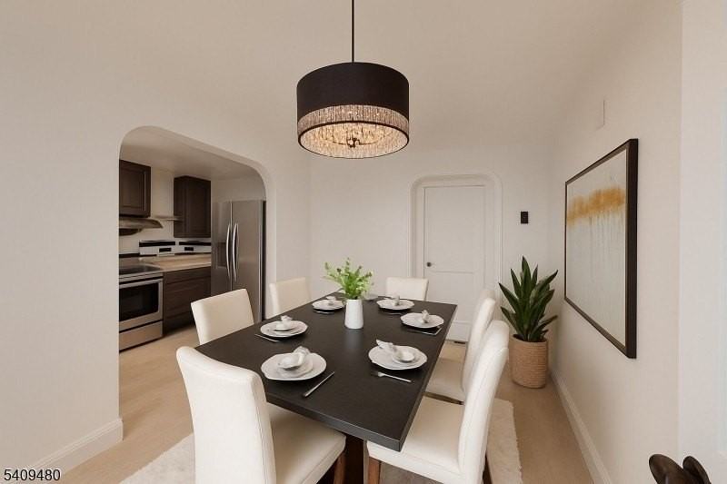 204 Philip Ave - Photo 3 of 9