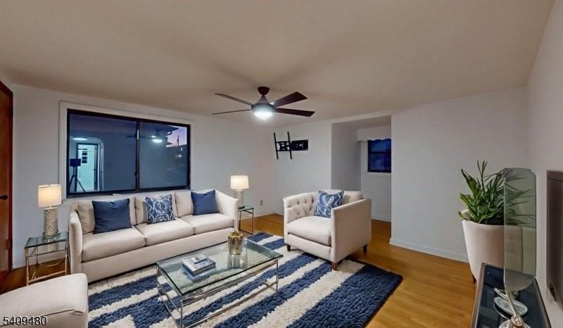 204 Philip Ave - Photo 5 of 9