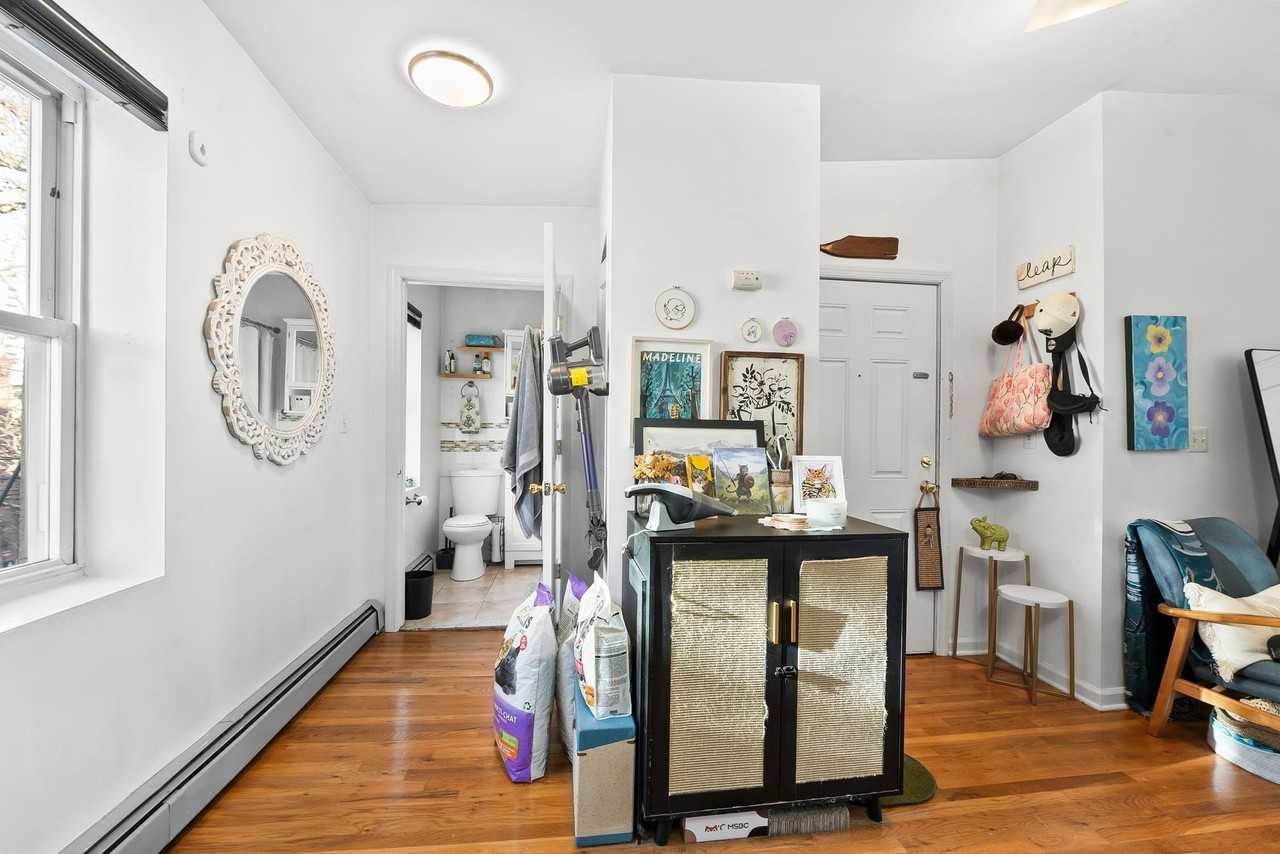 280 Grand St #3 - Photo 5 of 15