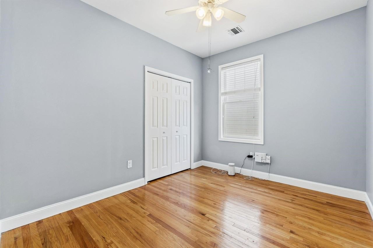 437 2nd St #2 - Photo 6 of 13