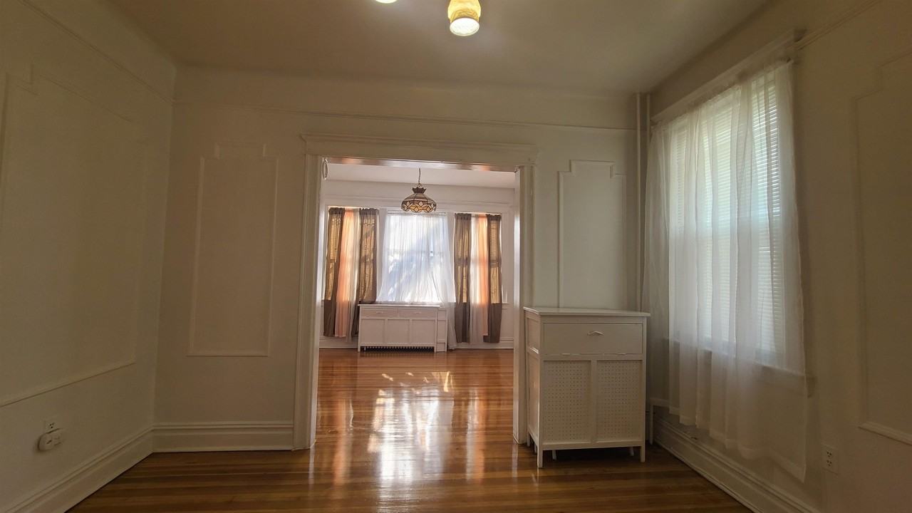 308 7th St #2 - Photo 2 of 11