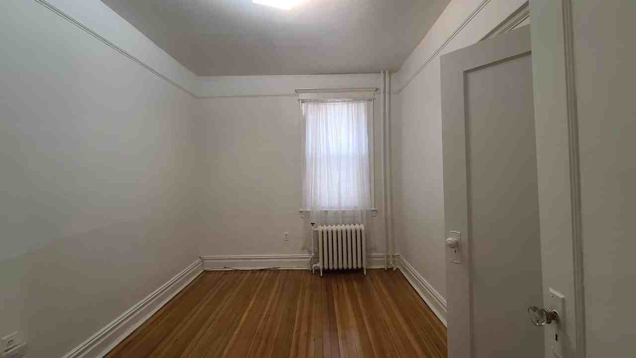 308 7th St #2 - Photo 6 of 11