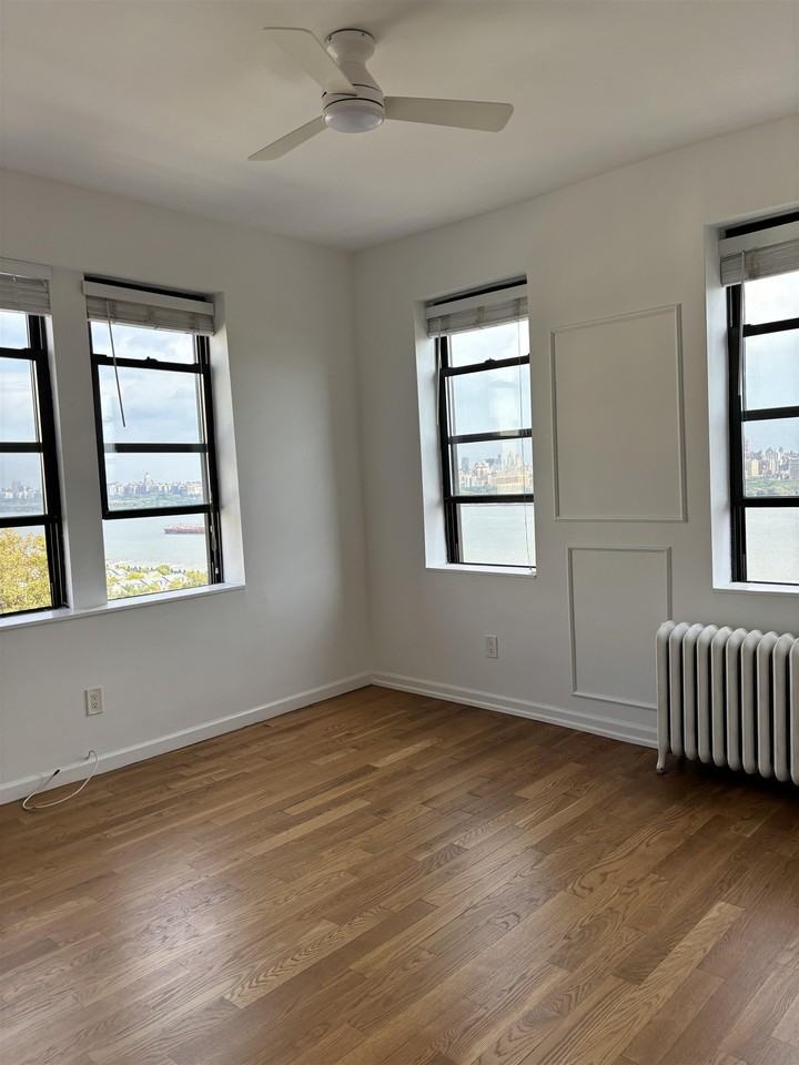 6209 Kennedy Blvd E #4EN - Photo 4 of 17