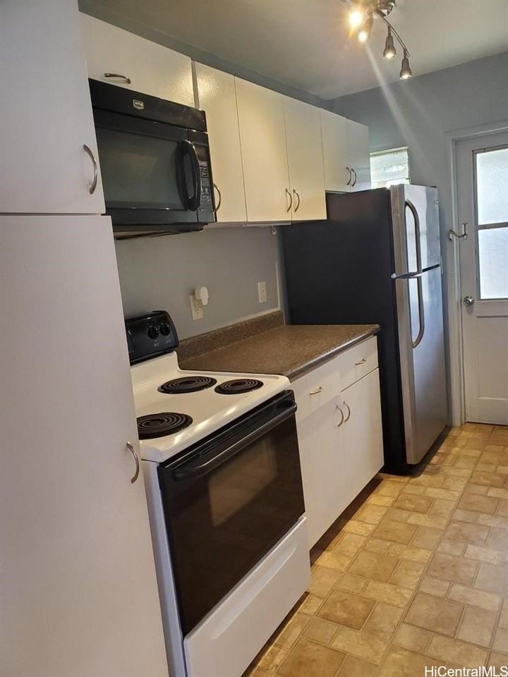 1164 Hoihoi Ave - Photo 4 of 9