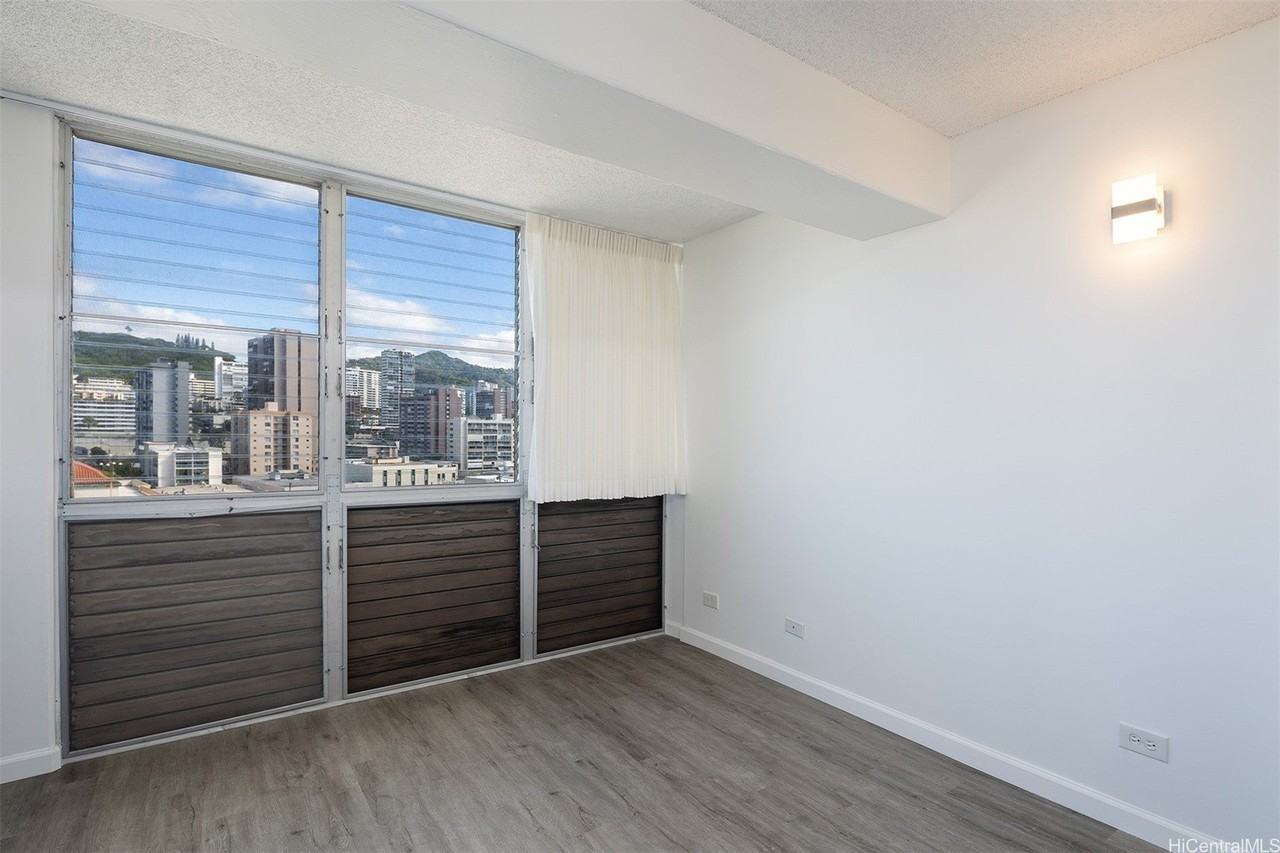 818 S King St Apt 1301 #1301 - Photo 7 of 14