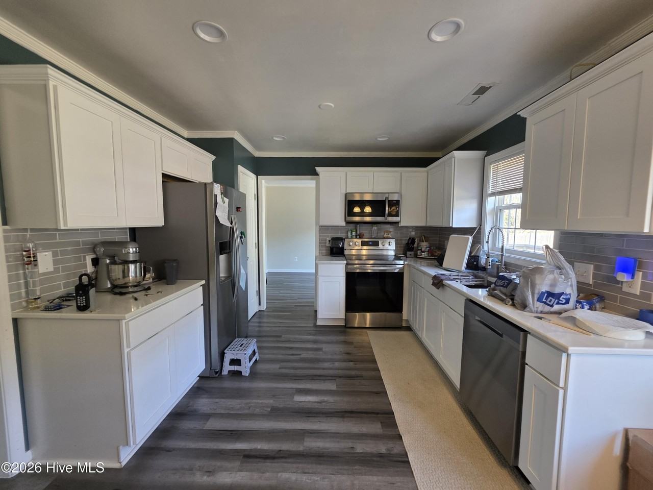 111 Pleasant Ct - Photo 7 of 19