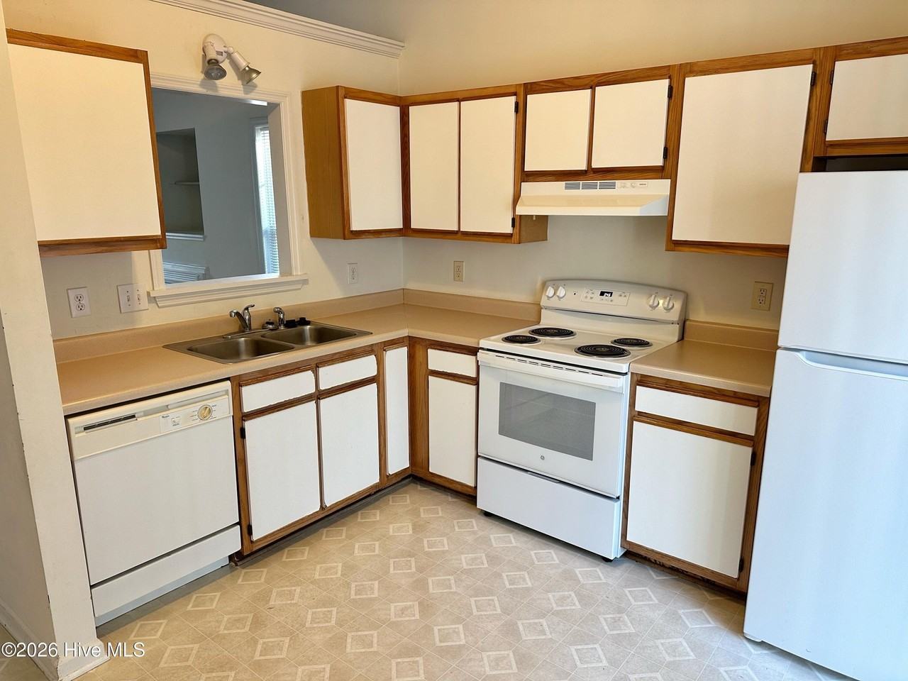 406 Winners Cir N - Photo 5 of 15