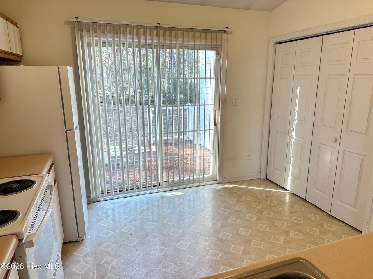 406 Winners Cir N - Photo 6 of 15