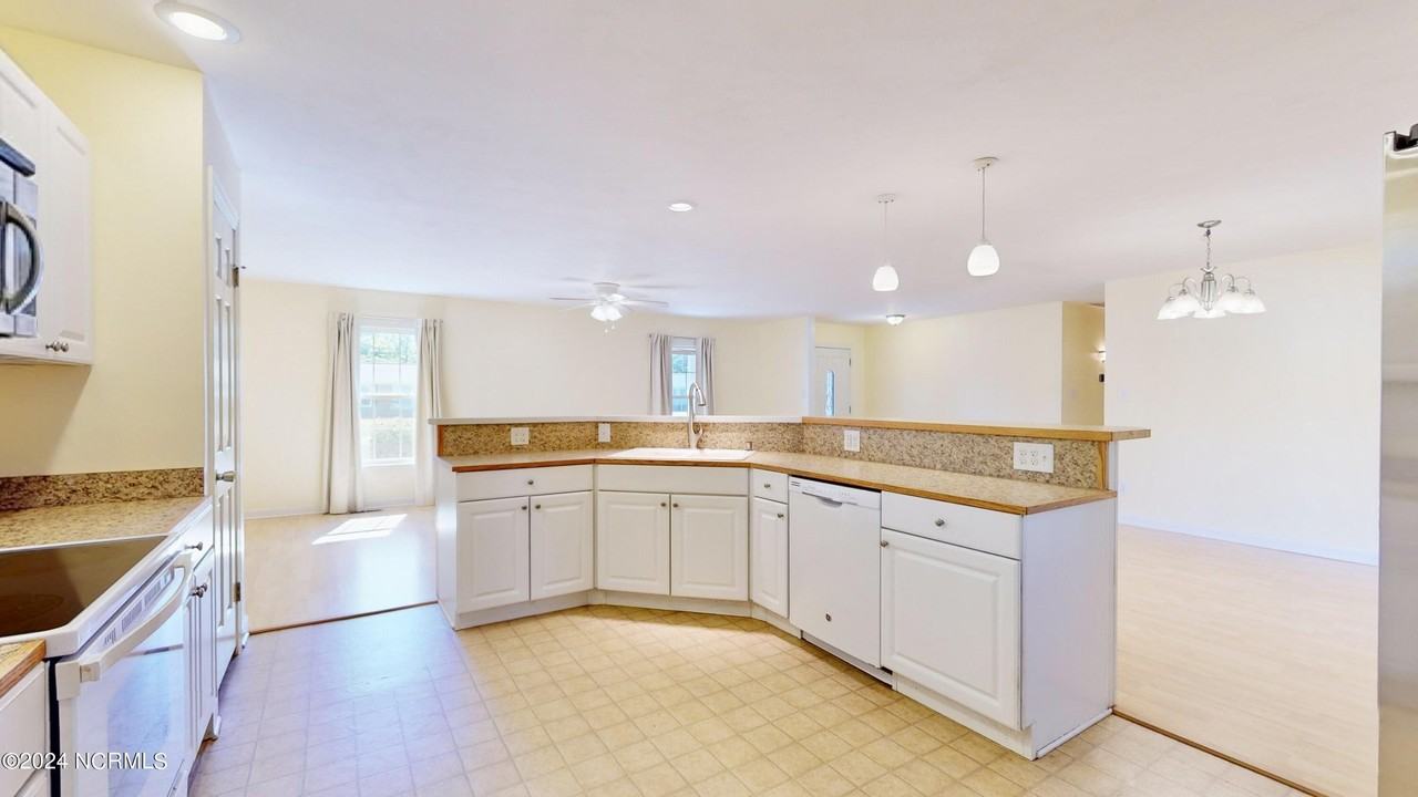 114 Craven Dr - Photo 7 of 23